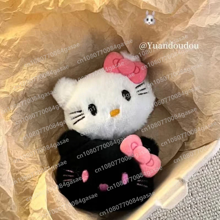 

Sanrio Hello Kitty Black Plush Keychain Kawaii Girl Cute Cartoon Backpack Pennant Decorative Kids Plush Doll Toy Holiday Gifts