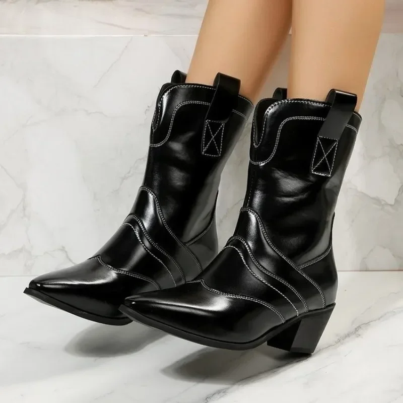 

Женские ботинки из лакированной кожи, с острым носком, на платформе