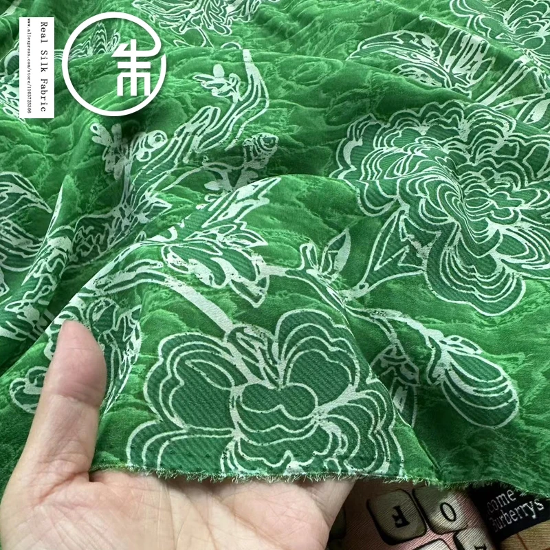 

High Quality Green Background White Thread Floral Real Silk Designer Crepe De Chine Fabric 16Momme Dress Clothing Cloth Thin