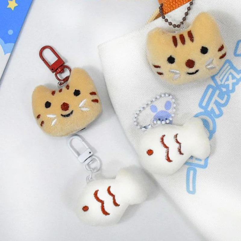 

Funny Plush Cat And Fish Keychain School Bag Pendant Doll Cute Plush Bag Hanging Accessories Doll Key Chain Couple Keychain Gift