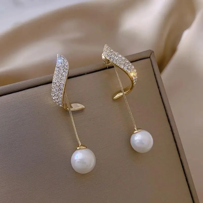 Geometric Stud Earrings Fashion Imitation Pearl Heart Dangle Earrings Women Vintage Drop Earrings Girl Jewelry Gift