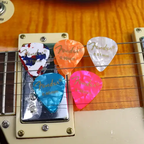 20&50&100 Pcs Acoustic Electric Guitar Picks Plectrum Celluloid Guitar Picks Accessories with Box Thickness 0.46mm-0.96mm - Image 6