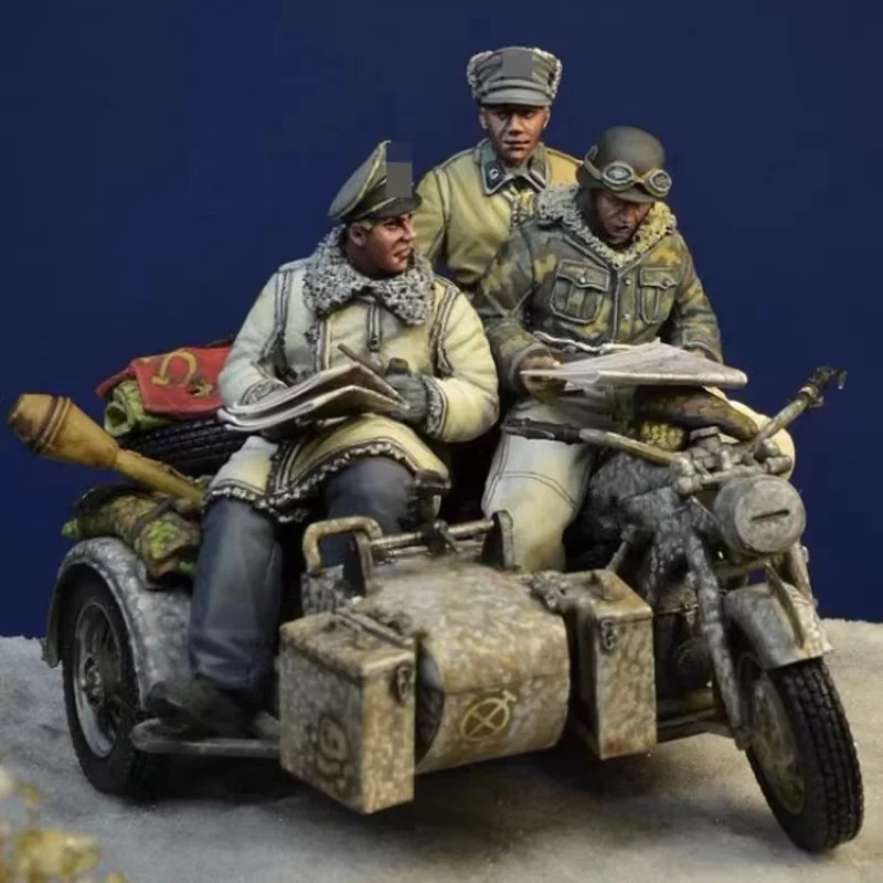 

1/35 Resin Soldier bust model GK Military theme (3 people) Unassembled and unpainted DIY kit