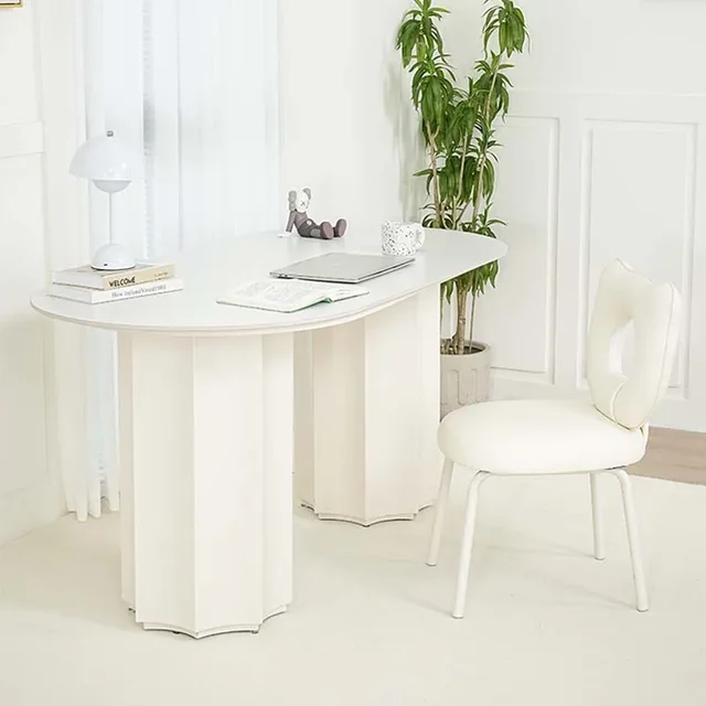 كراسي جمالية فريدة من نوعها طاولة طعام تصميم معدني أبيض حديث طاولة الشمال مطعم فاخر منظم موبليس أثاث فريد من نوعه 2