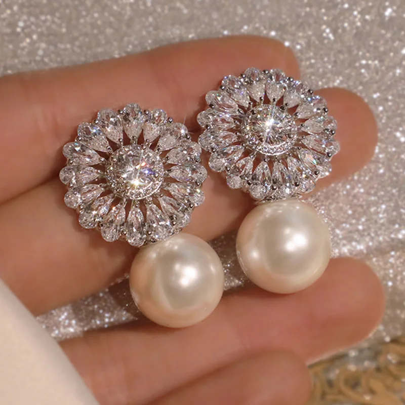 

New Baroque Stud Earrings Exquisite Flower Zircon Imitation Pearl Earrings Women Sweet Bridal Engagement Dinner Jewelry