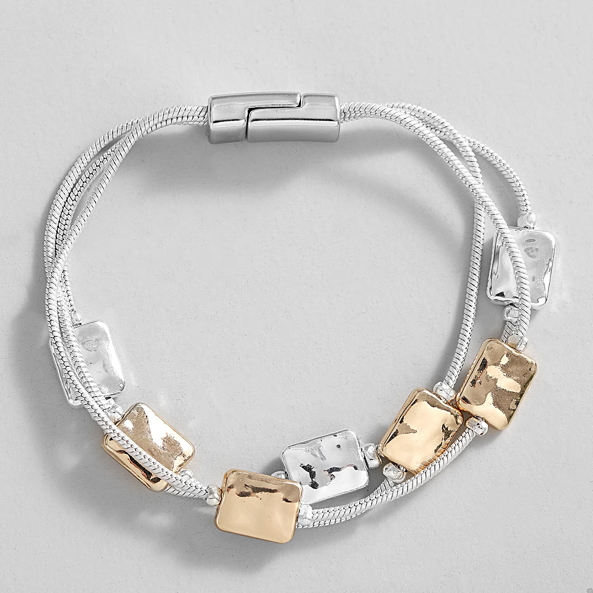 Amorcome Zweifarbige geometrische quadratische Perlen-Kettenarmbänder für Frauen, mehrschichtiger silberfarbener Link-Armreif, Charm-Schmuck – Detail 9