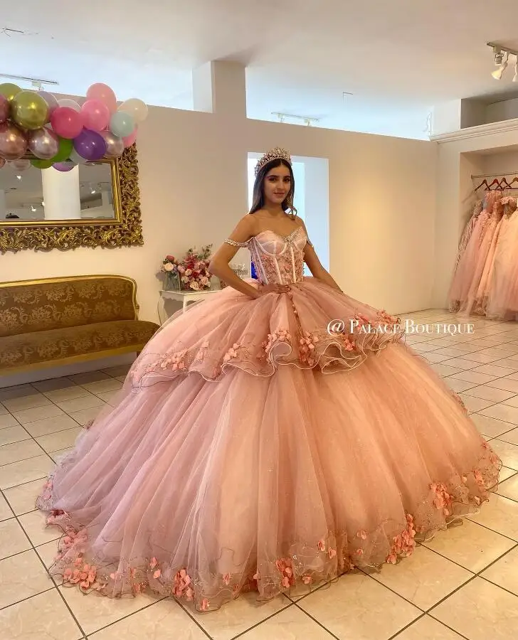 

Blush Pink Princess Off Shoulder Charro Quinceanera Dresses 3D Floral Beaded Lace-up Corset Prom vestido de quinceañera rosa