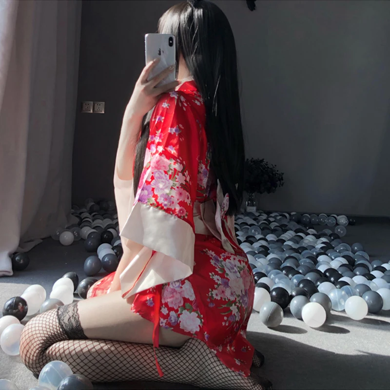 Sexy Sakura Kimono Lovely Japanese Uniform Robe Floral Bathrobe Short Kimono Night Bathrobe for Women women sleepwear