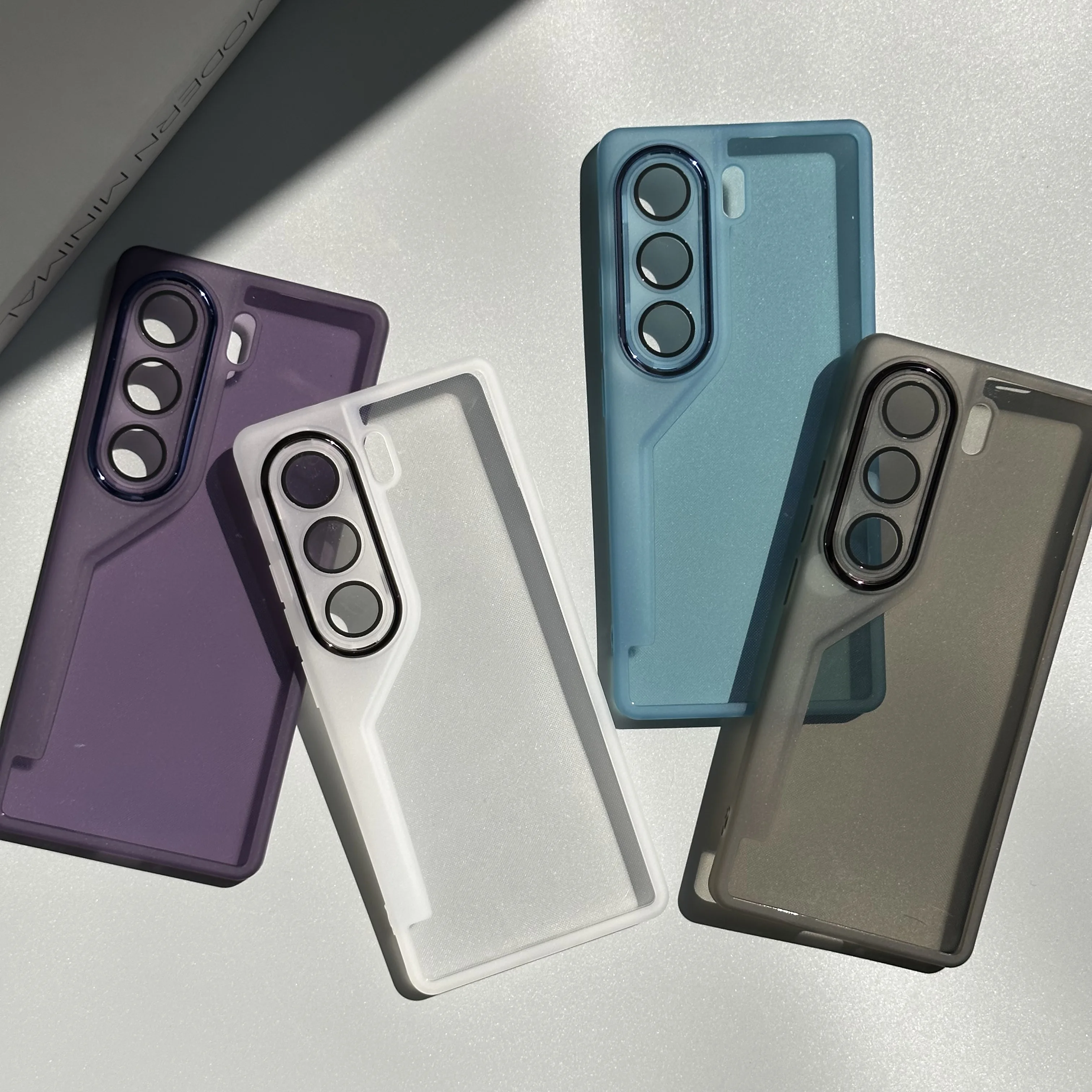 Colorful Anti-Drop Camera Protective Phone Case with TPU Back Cover