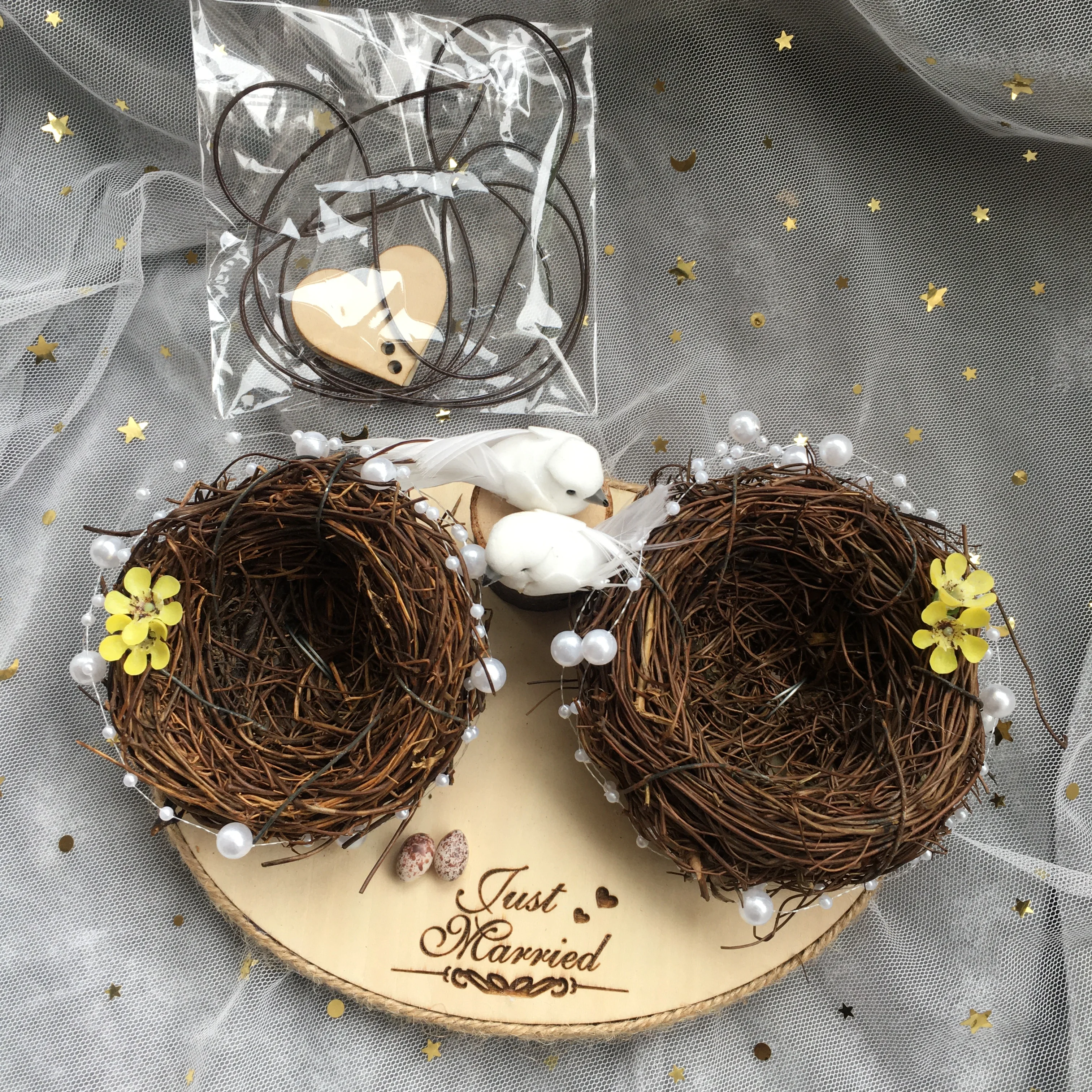 Bird shop nest ring