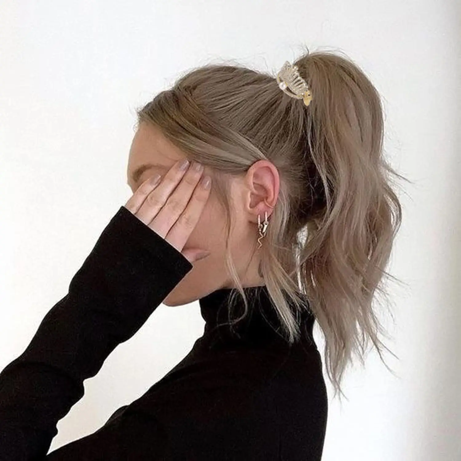 Рисунок 4 - Маленькие заколки для волос для конского хвоста