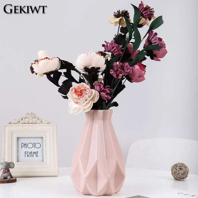 Plastic Flower Vase New Nordic Style Vase Flower for Wedding Ceramic Flower Arrangement Modern Diamond vase Shaped Living Room 3