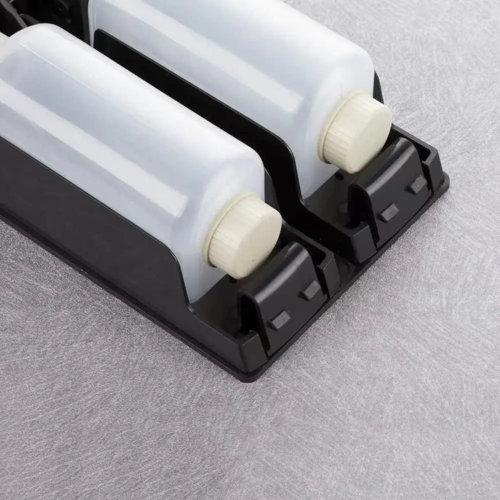 เครื่องจ่ายสบู่แบบกดติดผนัง พร้อมระบบล็อค  สามารถเติมน้ำยาทำความสะอาดมือได้ ติดตั้งง่าย ความจุขนาดใหญ่ 1