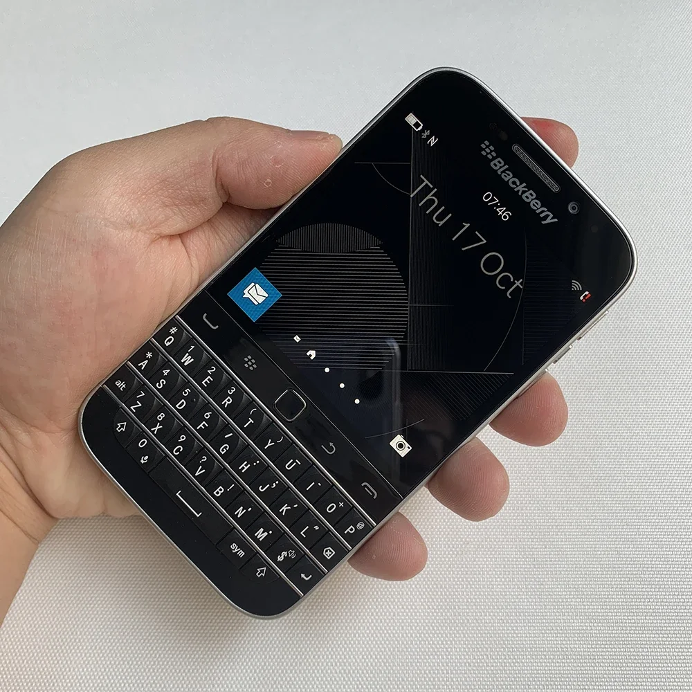 Original BlackBerry Q20 4G LTE Mobile Phone 3.5" 2GB RAM 16G ROM 8MP+2MP Camera WiFi BlackBerryOS Smartphone 6