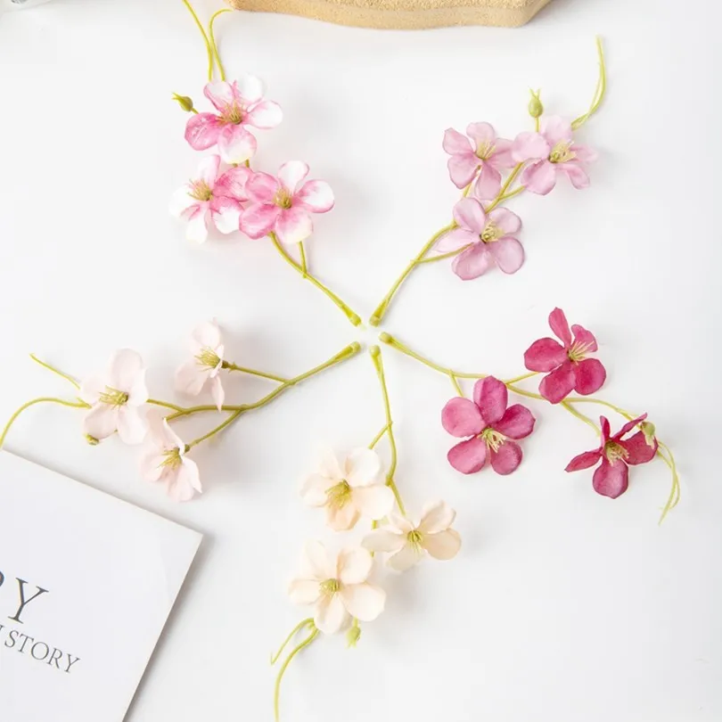 10 Stück künstliche Blume Seide Gänseblümchen DIY Candy Box Sammelalbum Garten Familie Weihnachten Dekorationen Hochzeit Blumenstrauß Zubehör