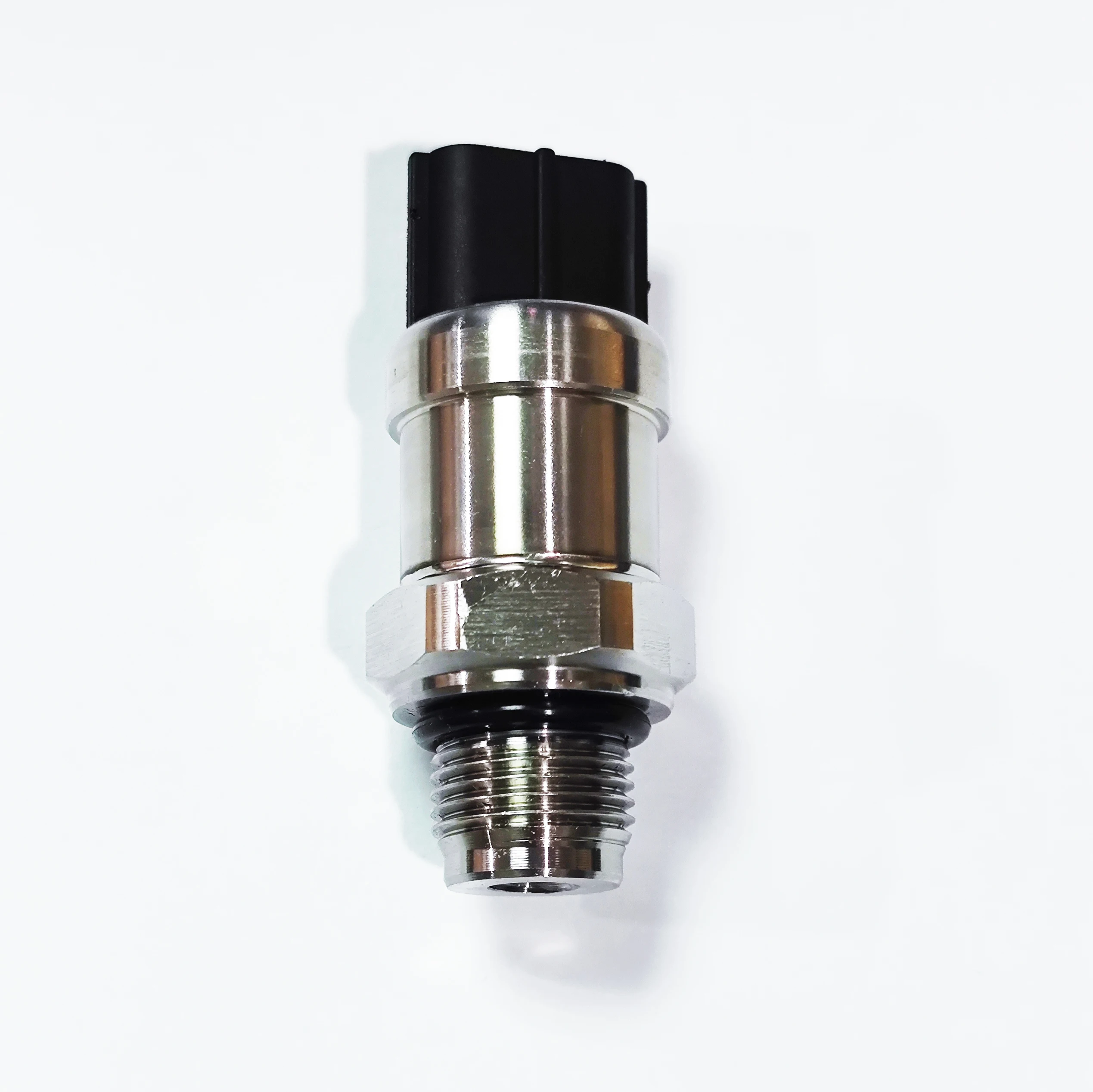 

Hitachi high pressure sensor for EX200-5 excavator 4436271