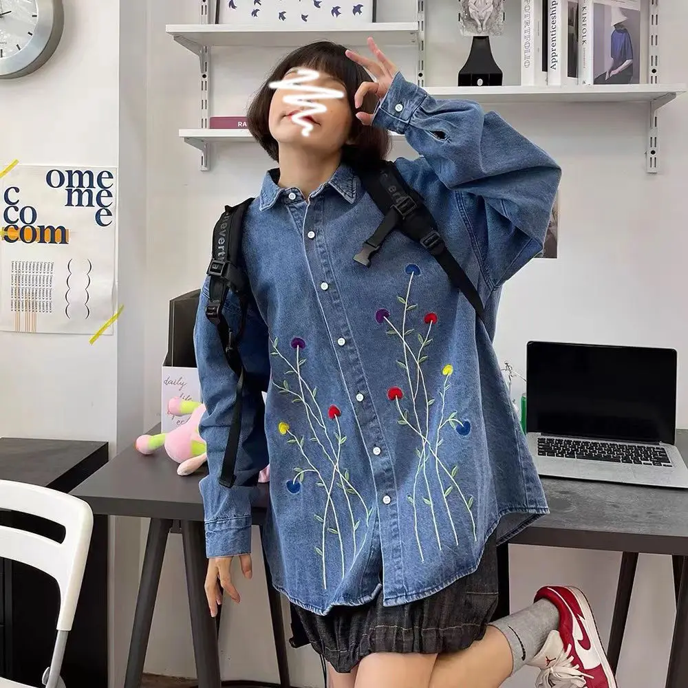 

Autumn new Japanese retro flowers embroidered denim shirt jacket men and women casual versatile couple long-sleeved shirt 2024