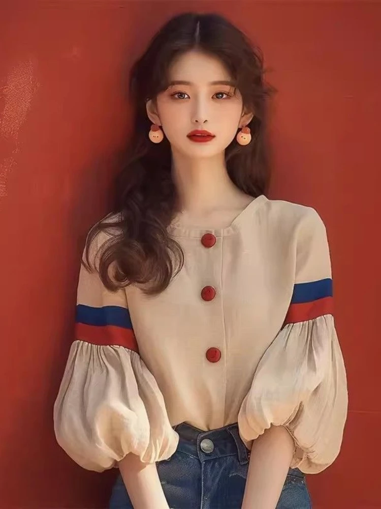 프렌치 스위트 셔츠 싱글 브레스트 오 넥 랜턴 슬리브 대비 컬러 블라우스 봄 여름 2025 New All Match Women Clothing