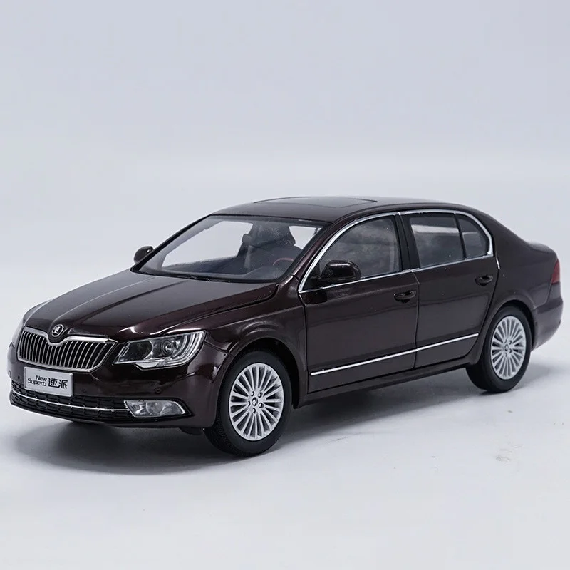 

Original Diecast Alloy 1:18 Scale Skoda Superb Car Model For Adult Classic Collection Gift Display Souvenir Ornament