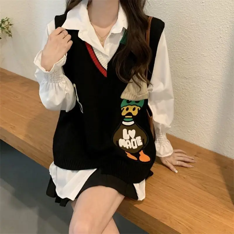 Autumn and Winter Women's Pullover V-neck Patchwork Letter Animal Loose Fashion Casual Elegant Commuter Sleeveless Vest Tops