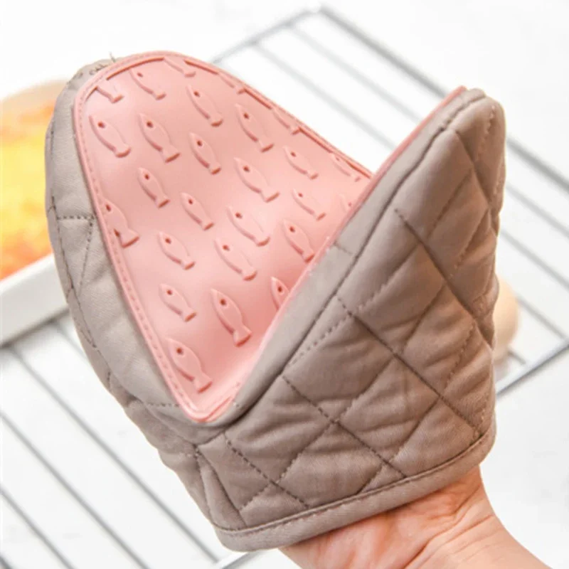 1PC Silicone Insulation Gloves Clip High Temperature Resistant Oven Mitts Kitchen Anti-scalding Clip Oven Microwave Hand silicone oven mitts kitchen gloves silicone oven gloves silicone oven protector