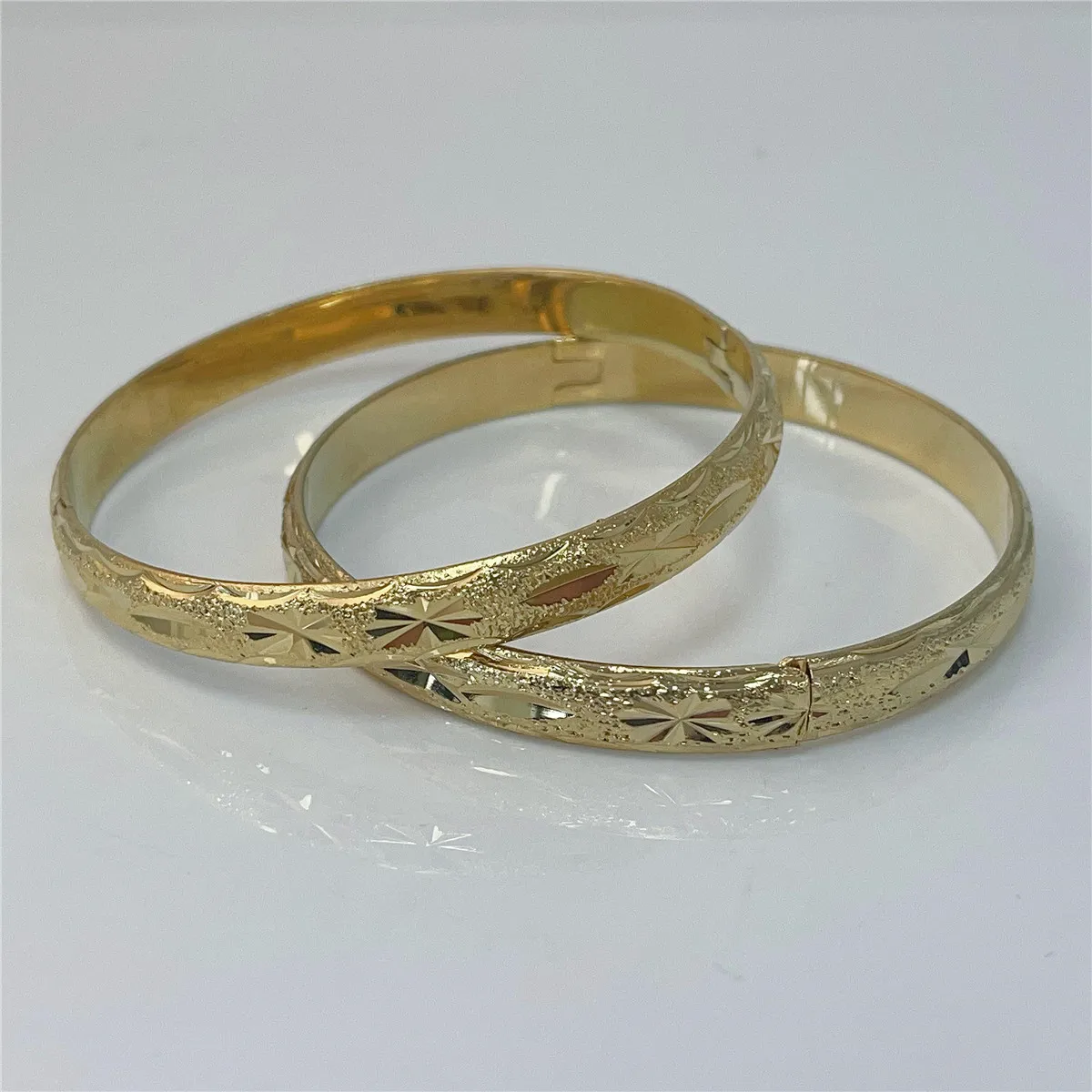 2 Pcs Cuban Chain Bracelets for Women Charm Bracelets Bangles  Jewelry 3