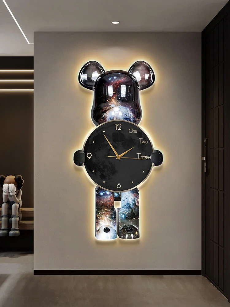 LightLuxuryArtCartoonBearClocksWallClockModernDesignLiving
