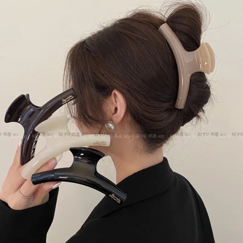 Acrylic clip with high-end hair grabbing and large hanger design, new hair clip for women, shark at the back of the head