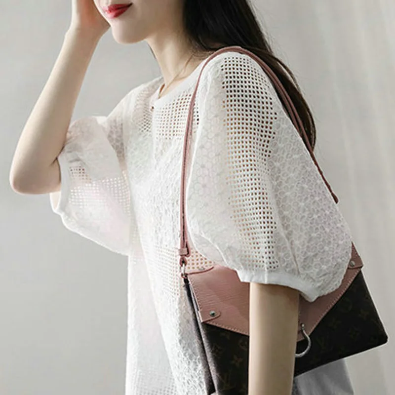 Fashion Embroidery Loose Lace Hollow Out Blouse Female Clothing 2023 Summer New Casual Pullovers Solid Color Korean Shirt