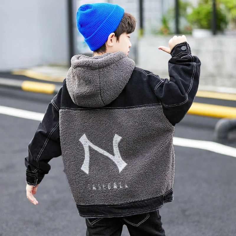 Рисунок 6 - Пальто для мальчиков