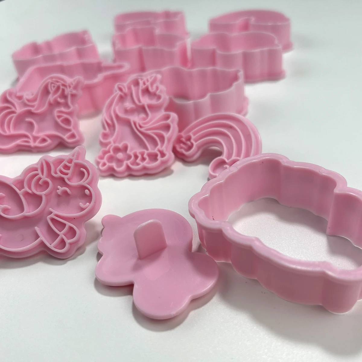 8Pcs Cookie Cutter Stamp Cartoon Unicorn Shape Biscuit Mold Confectionery Kitchen Baking Pastry Tools cookie cutter,cookie mould,cookie printing mold,baking mold