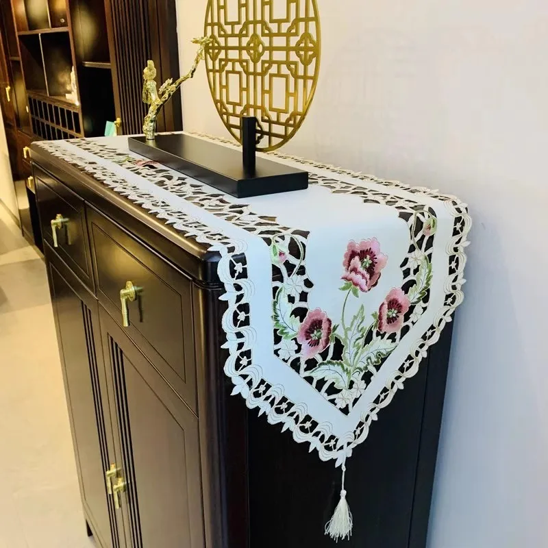 

Europe lace rose flower embroidery Table flag Runner cloth cover tablecloth Christmas Wedding Table decoration and accessories