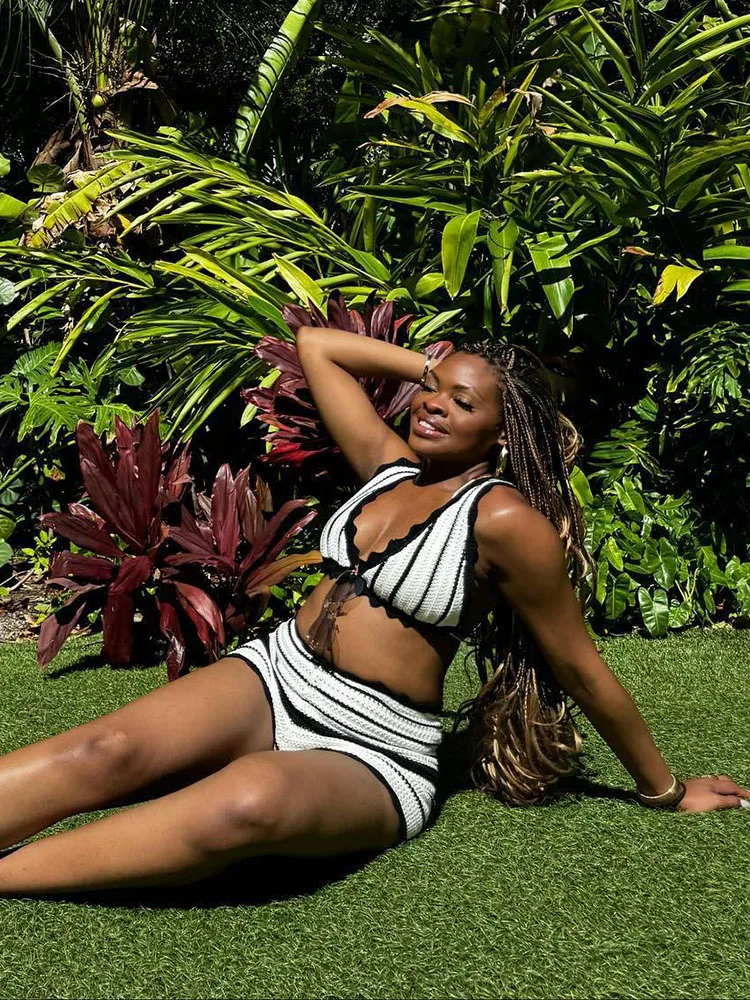 Ruffled Striped Bikini 2 Piece-Set Female Boho Contrast Lace-Up V-Neck Top And Shorts Sets Beach Holiday Outfits Summer