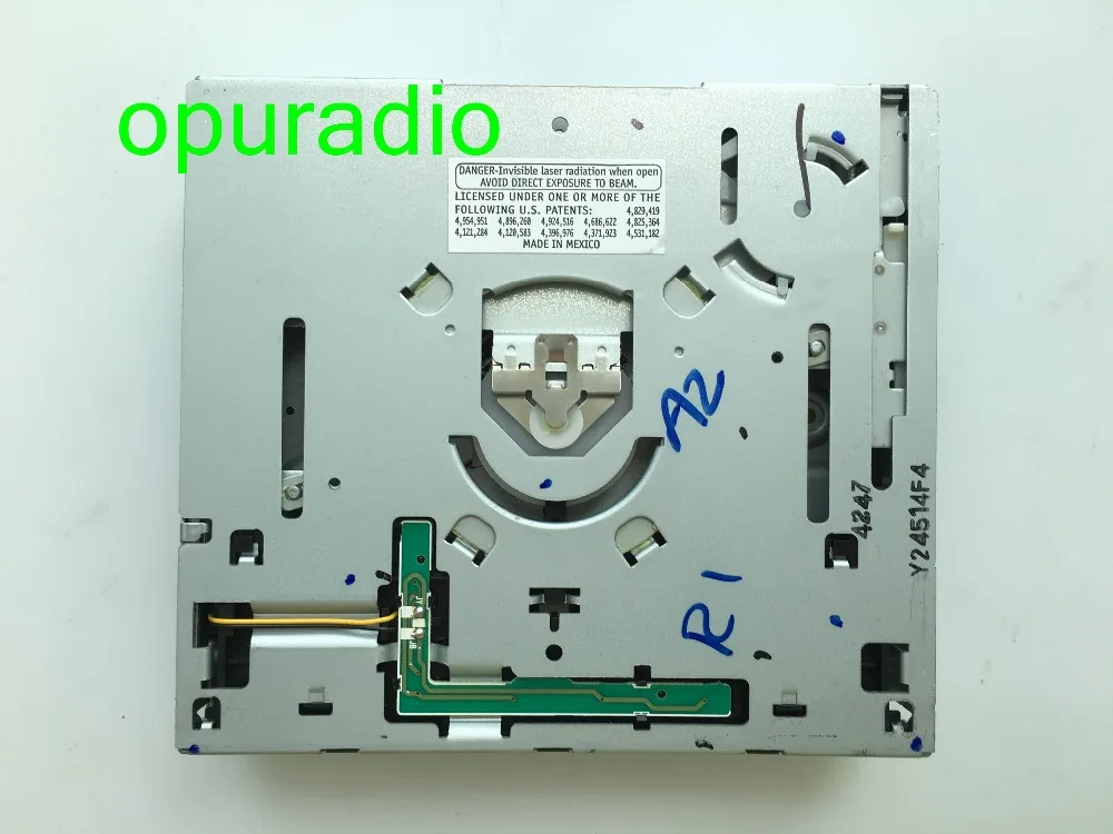 Original Matsushita single CD mechanism E2688 deck loader for Toyota car drive audio cd player made in Mexcio | Автомобили и