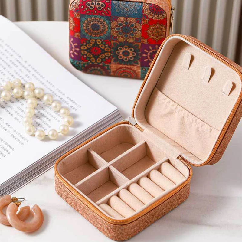 Exquisite Retro Patterned Jewelry Box Portable Earring Necklace Storage Holder Jewelry Lipstick Ring Organizer Case