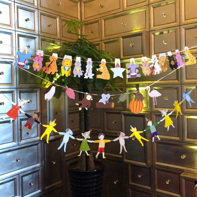 

Tropical Jungle Animals Paper Banners Hand in Hand Bunting Garland Flags Birthday Party Decorations Kids Baby Shower Supplies