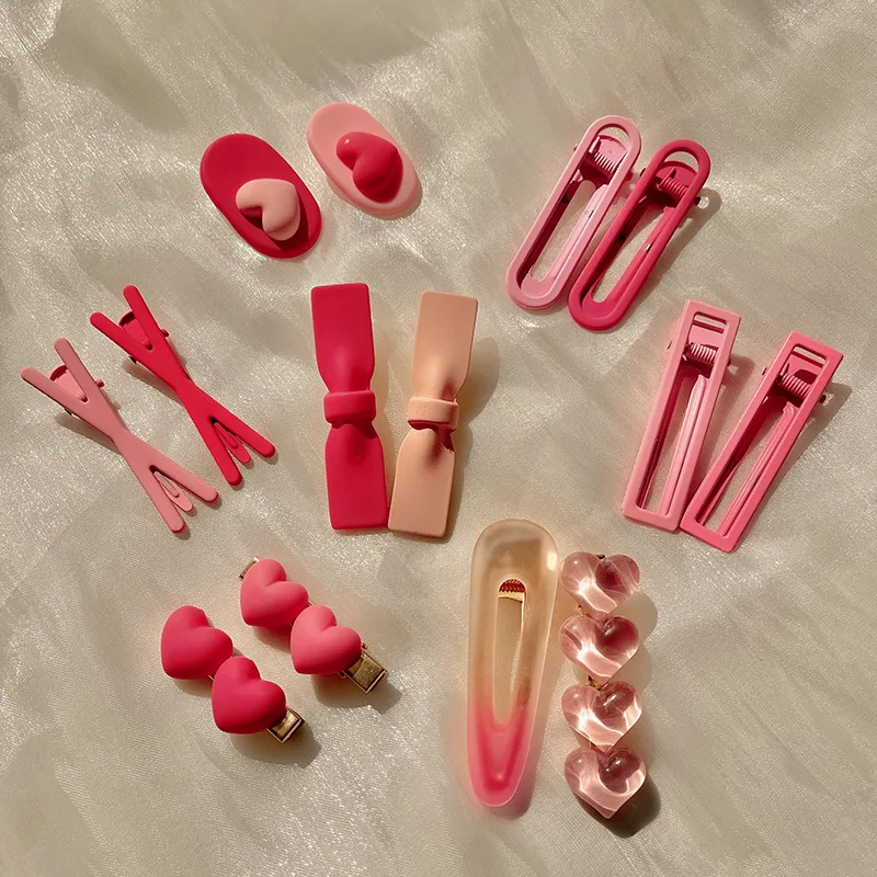 

Sweet Pink Love Women's Hair Clip Hair Accessories Rose Flower Girls Student Headwear Novelty Barrettes Female Acrylic Hairpins