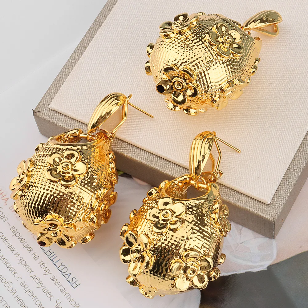 Dubai India African Gold Earrings Metal Droplets Set Auger Personality  Light Luxury Gold Girl Married Lady Engagement Party Gifts Souvenirs From  4,7 € | DHgate