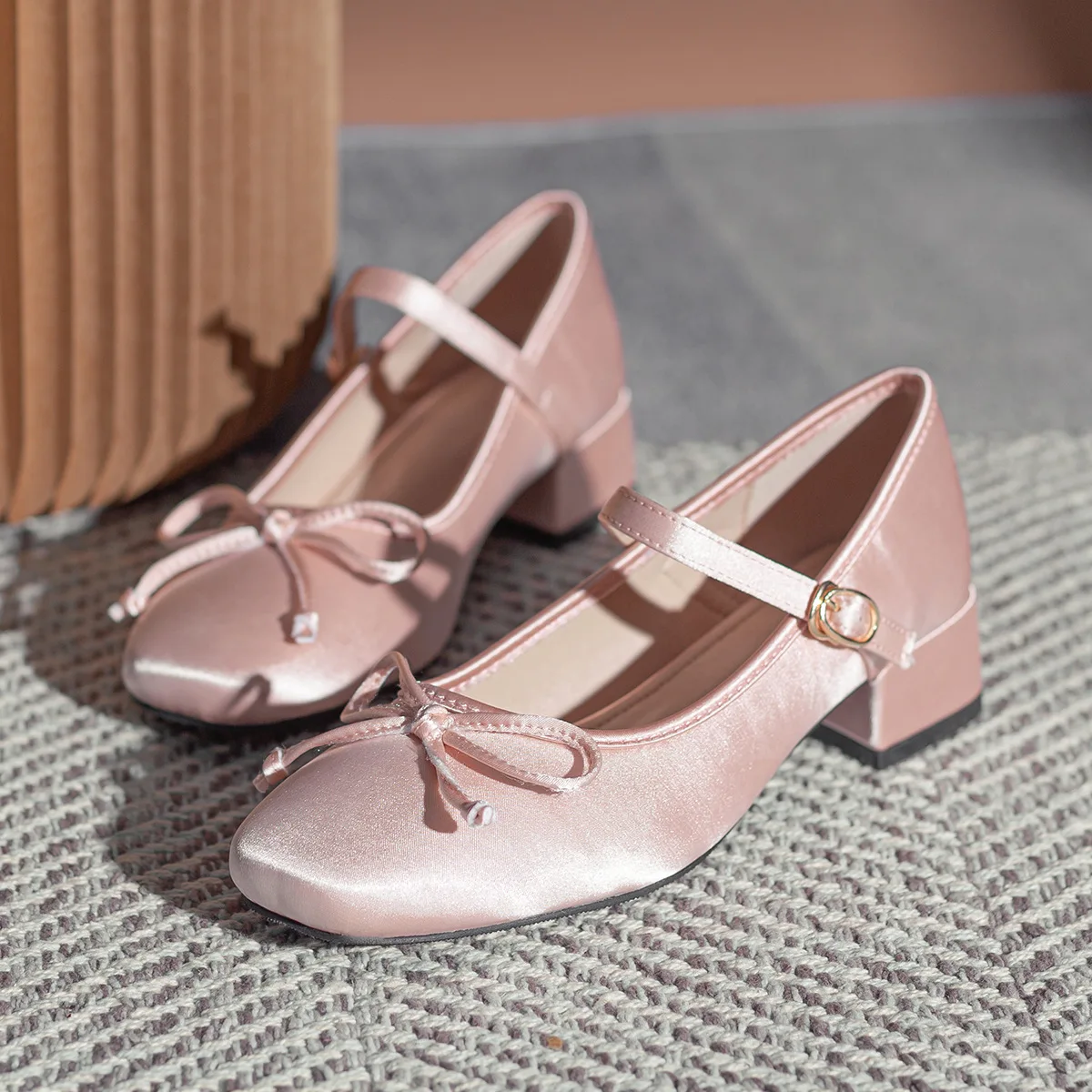 Med High Heels Bowtie Ballerina Woman Silk Buckle Strap
