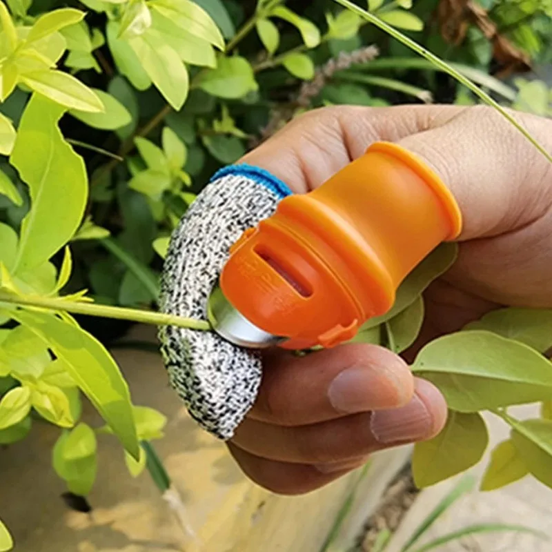 

Silicone Thumb Knife Protector Finger Protector Gears Cutting Pinching Plant Blade Scissors Gloves Vegetable Harvesting Knife