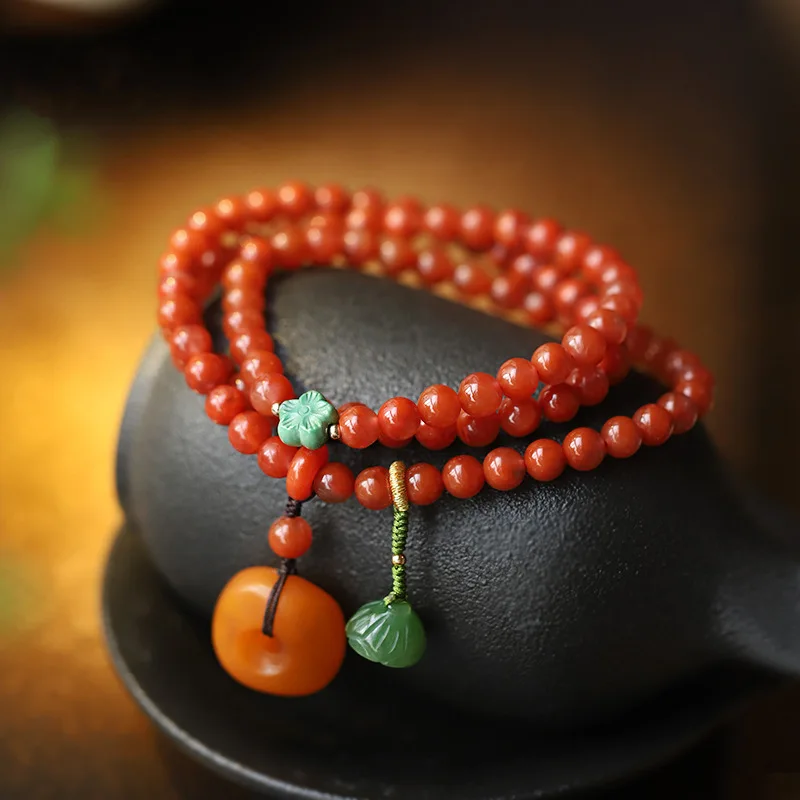 

Southern Red Agate Beads Bracelet Beeswax Circle Buckle Pendant