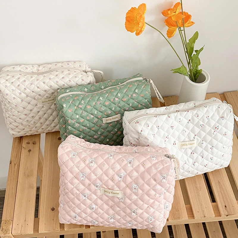Korean Quilted Cosmetic Storage Bag Makeup Bag For Women Portable Toiletry Bags Female Beauty Cases Cotton Floral Cosmetic Pouch