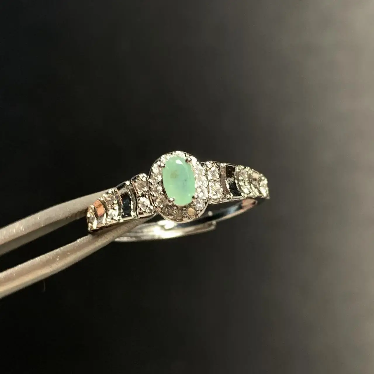 Natural Emerald Ring Adjustable Female Classic Ring Jewelry for Women Gift Wholesale High Quality Vintage Fine