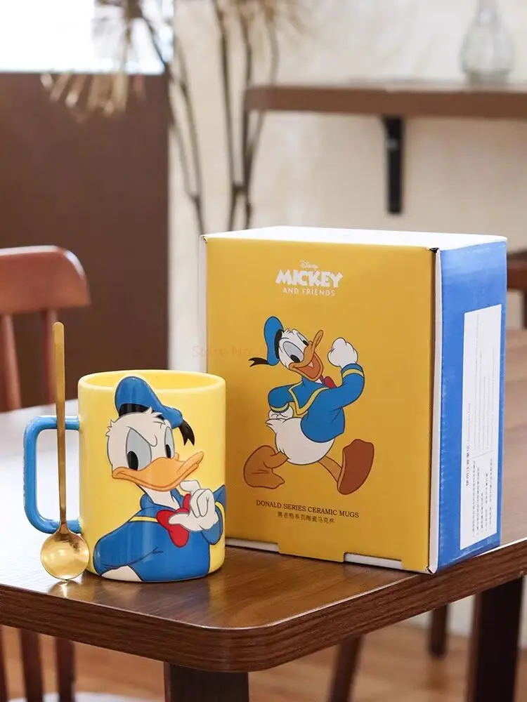 MICKEY MOUSE - Donald Duck - Mug Shaped : : Mug HMB DISNEY