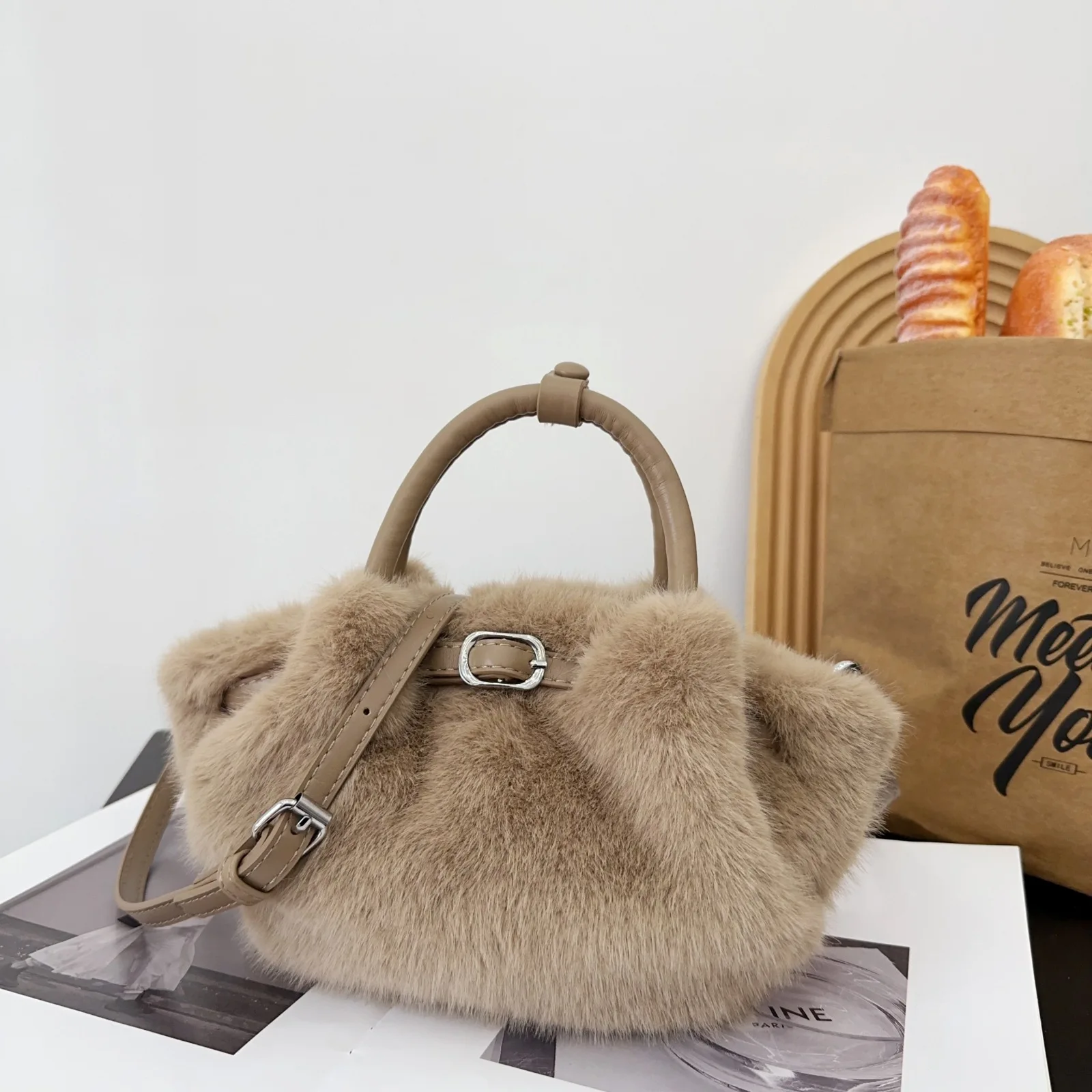 Elegant Faux Fur Women's Handbags Winter Soft Plush Ladies Shoulder Bag Furry Small Messenger Bags Solid Color Female Tote Purse