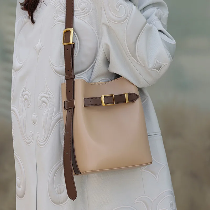 Genuine Leather Bucket Bag for Women New Vintage messenger bag High Quality Simple Handbag Lady Shoulder Bag Luxury bag female