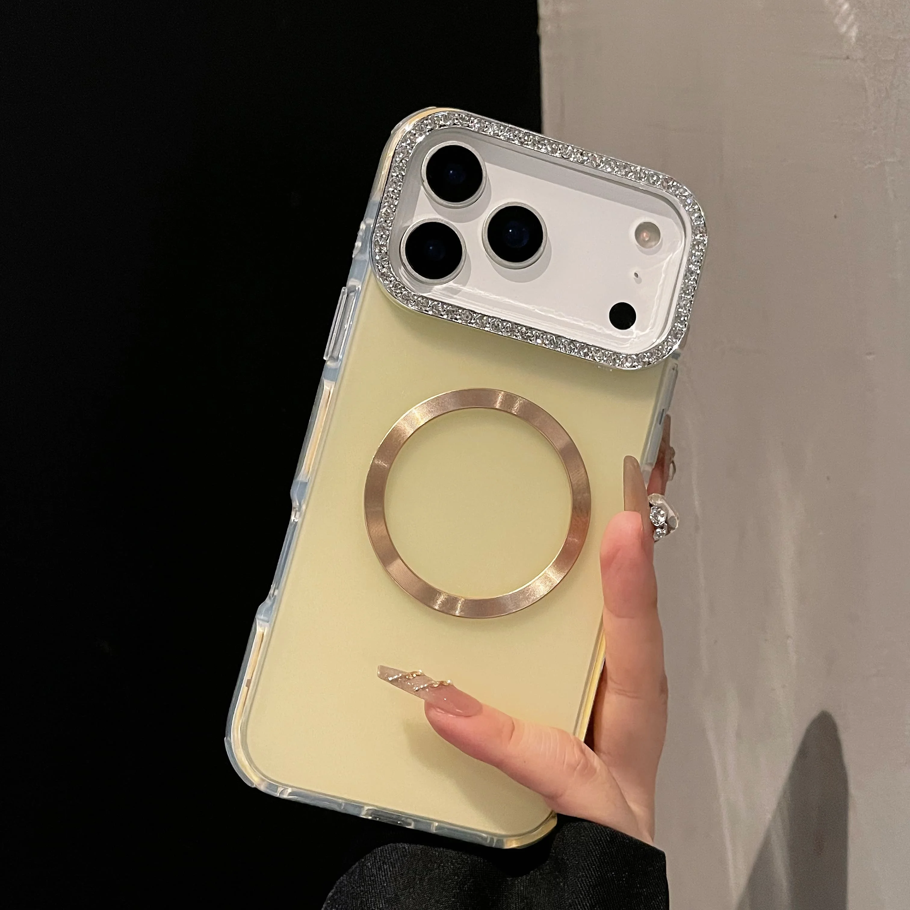 Luxury Sparkling Diamond Decorative Magnetic Phone Case with Shock Bumper Cover