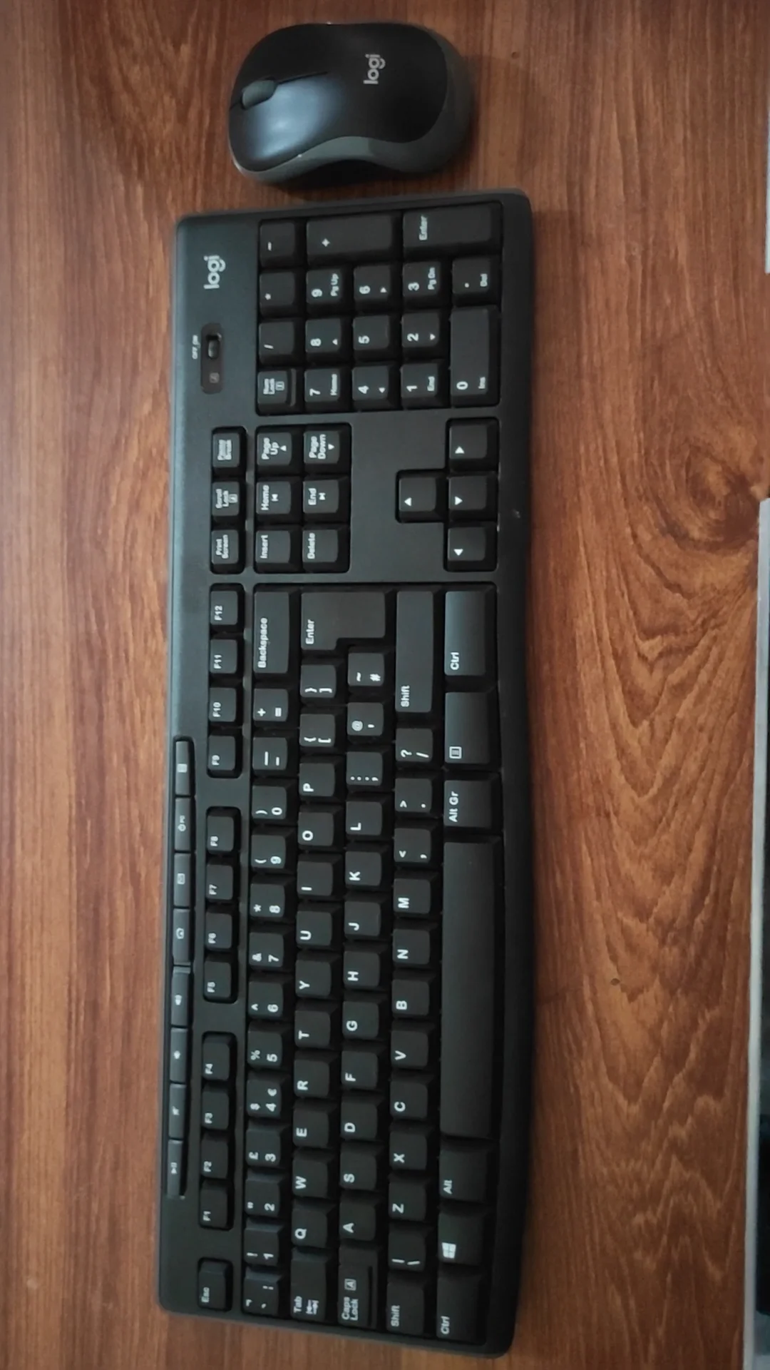 Original Logitech Wireless Mouse And Keyboard Combo For PC, Laptops Office And Gaming Use.