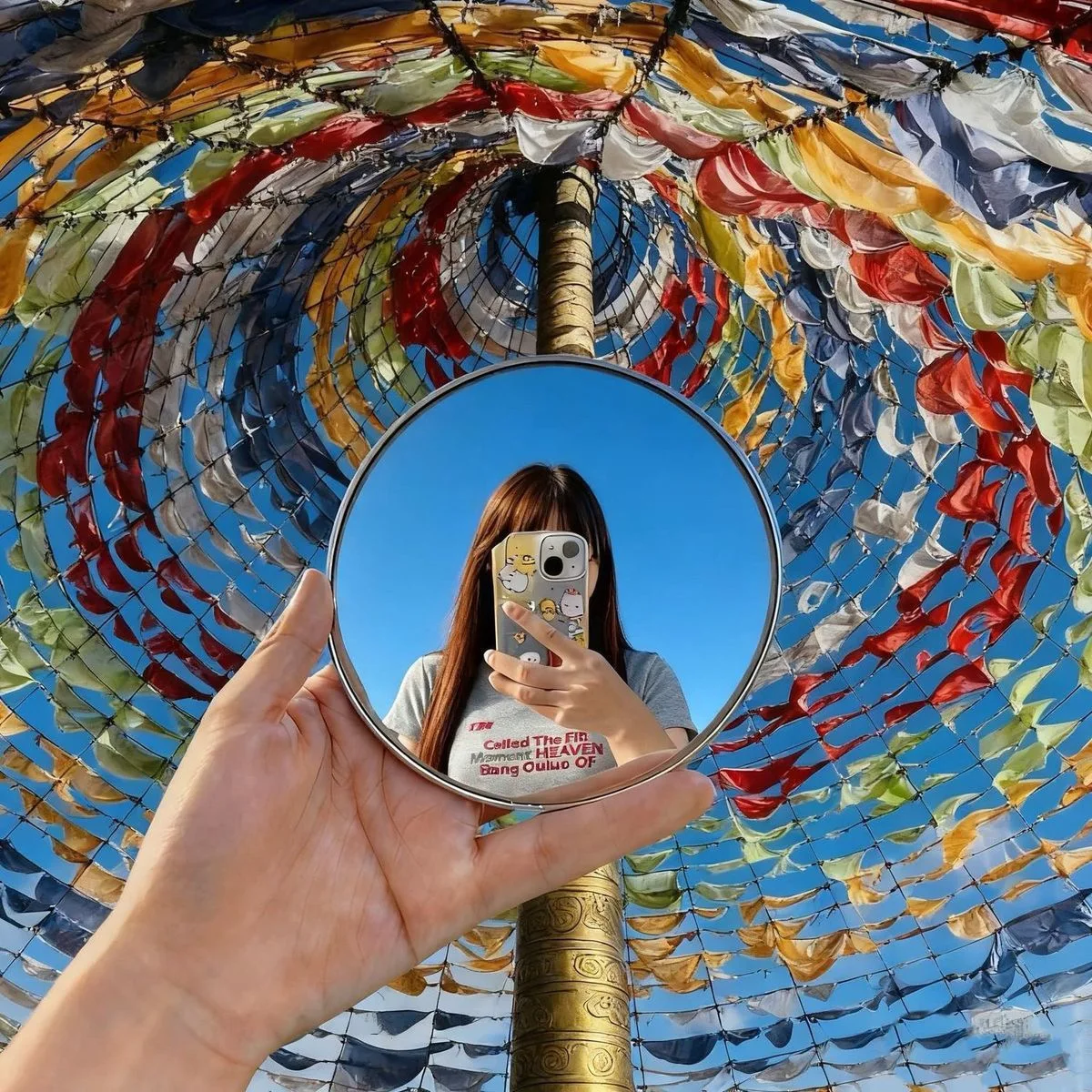 Portable Round Selfie Mirror for Photography and Travel