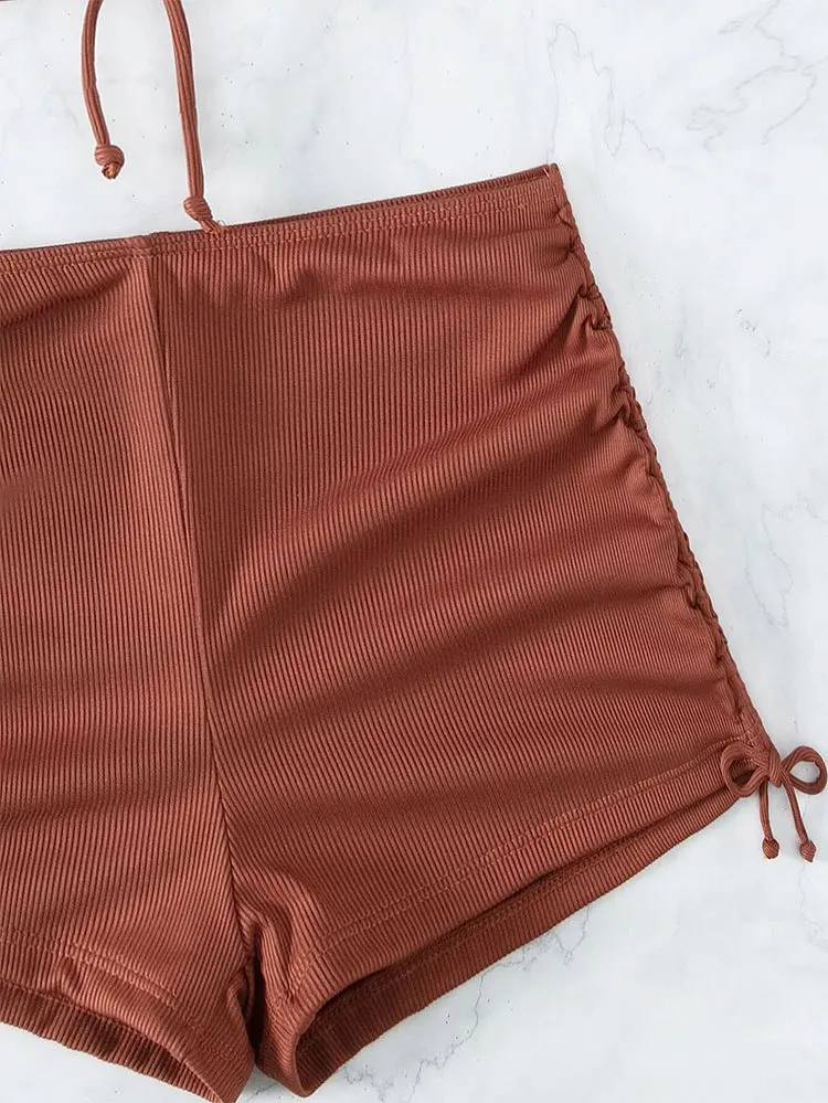 PlatiNum Bikini - High-waist detail
